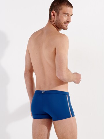 HOM Badeshorts ' Nautical Cup ' in Blau