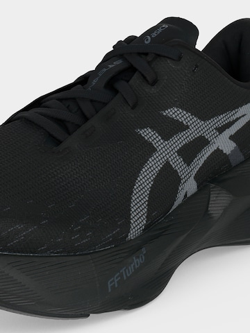 ASICS - Sapatilha de corrida 'Novablast 6' em preto