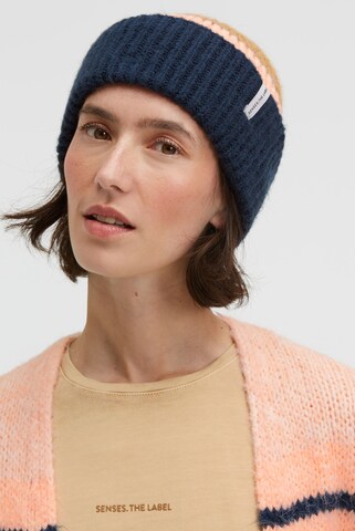 SENSES.THE LABEL Beanie in Blue: front