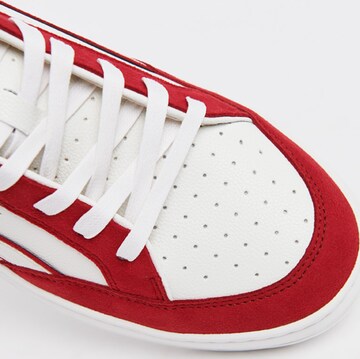 Chaussure de sport Superdry en rouge