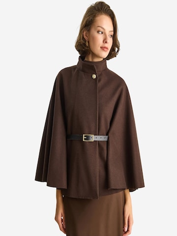 Cappotto invernale 'Mäntel' di Bianco Lucci in marrone
