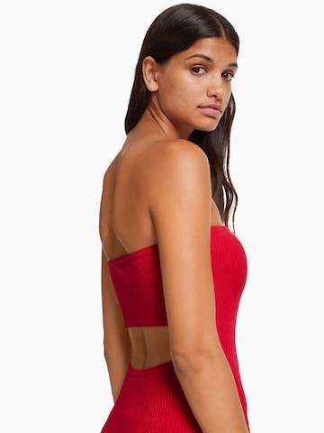 Bershka Úpletové šaty – červená