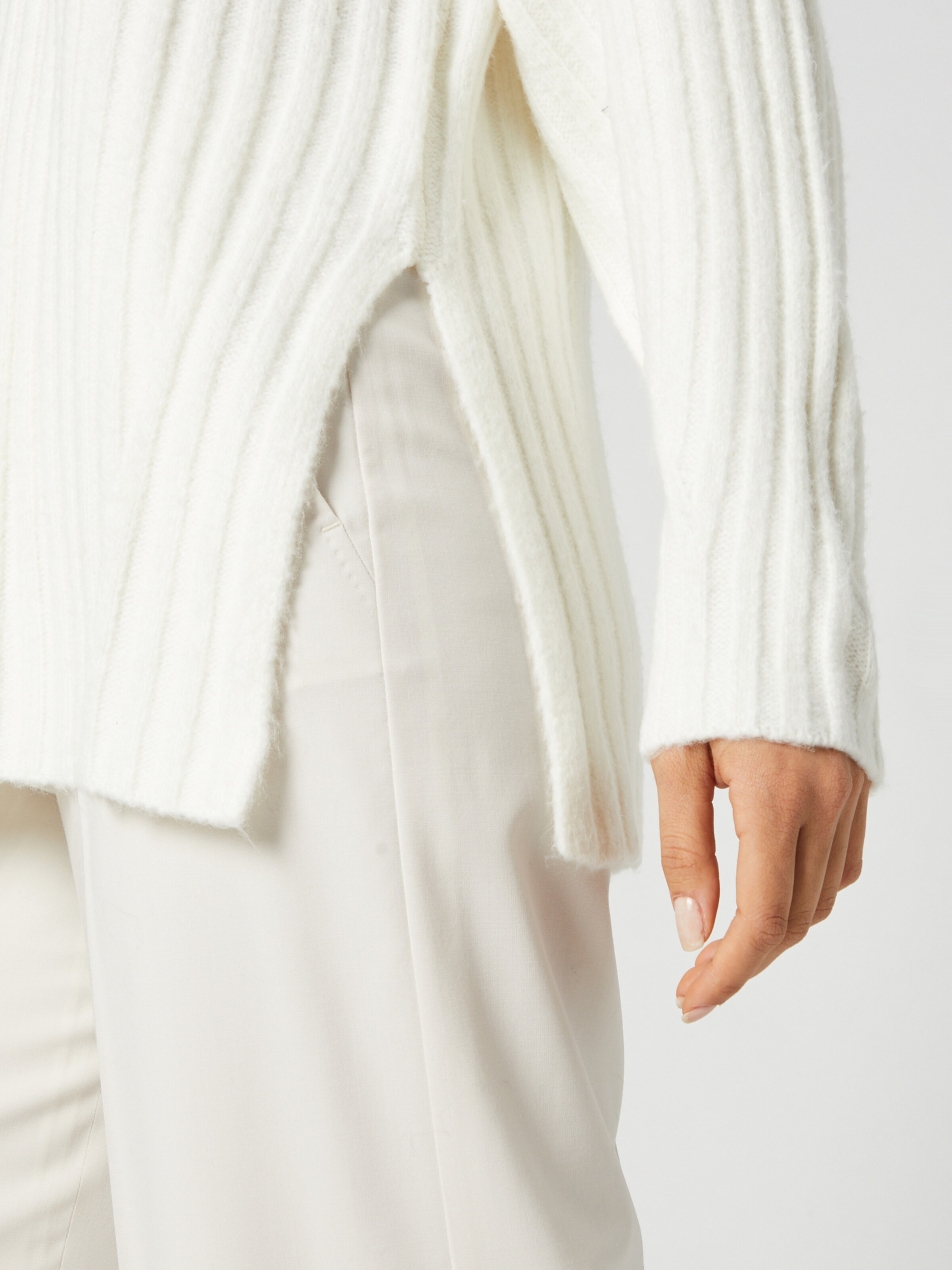 Frauen Pullover & Strick Guido Maria Kretschmer Collection Pullover 'Jolin' in Offwhite - PJ34925 Frauen Pullover & Strick Guido Maria Kretschmer Collection Pullover 'Jolin' in Offwhite - PJ34925