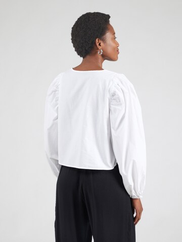 Gina Tricot Блузка в Белый