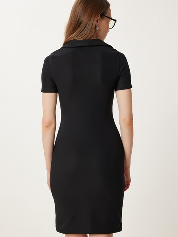 Happiness İstanbul - Vestido en negro