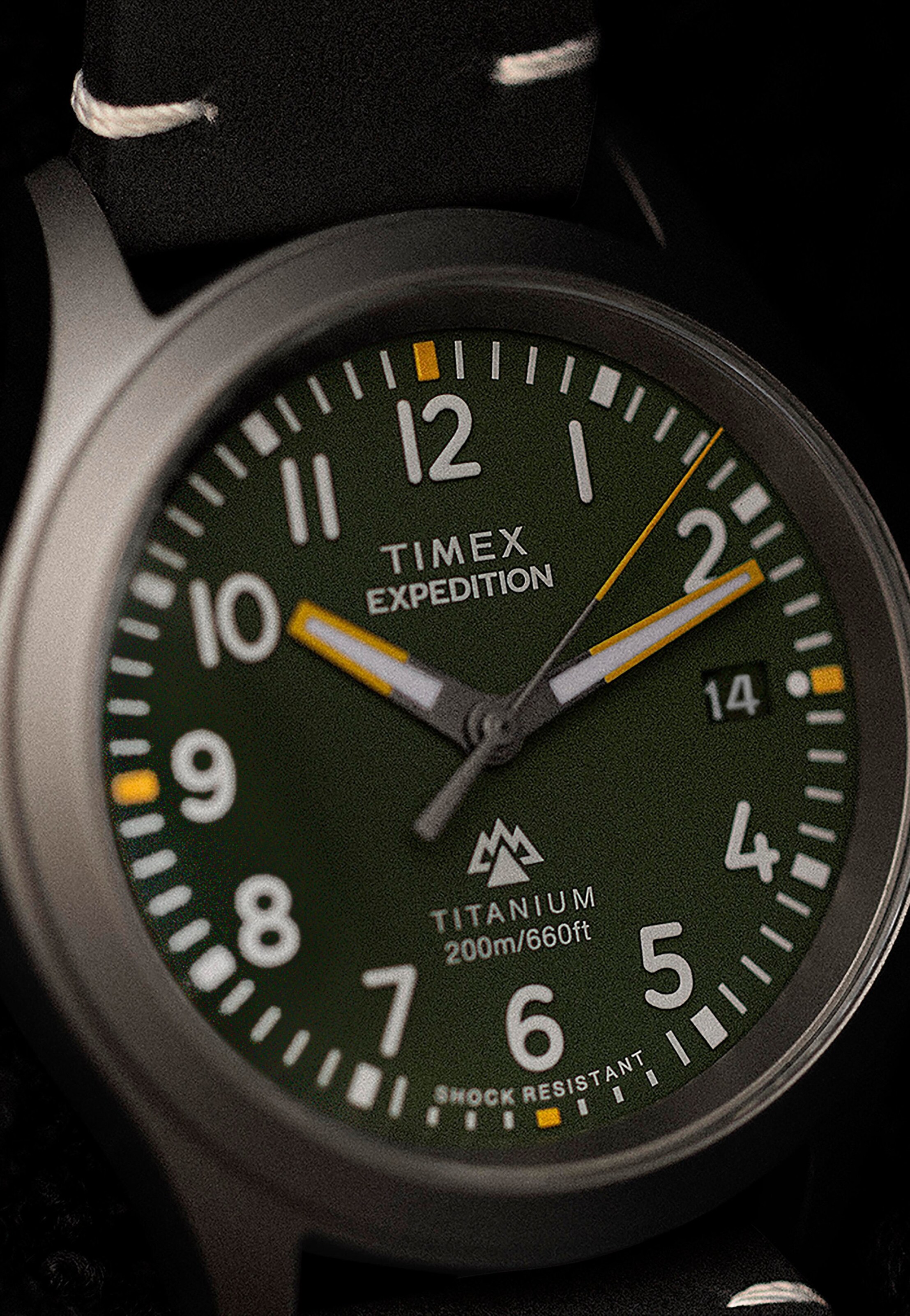 Orologio analogico 'Expedition North' di TIMEX in nero
