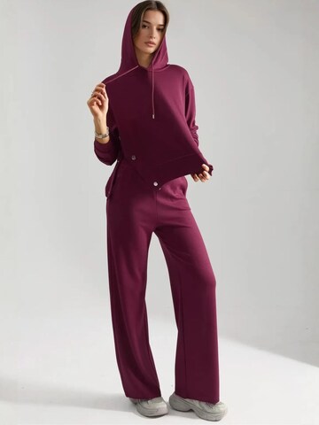 Lady Bersan Leisure suit 'Zweiteiliges Set' in Red: front