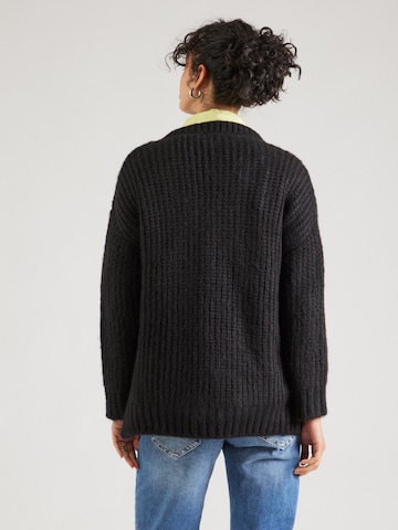 Pulover 'Lottina' de la Herrlicher pe negru: spate