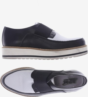 SPM Flats & Loafers in 36 in Black: front