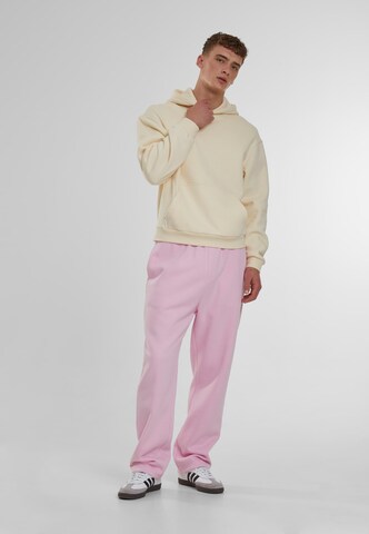 Urban ClassicsSweater majica 'Fluffy' - bež boja