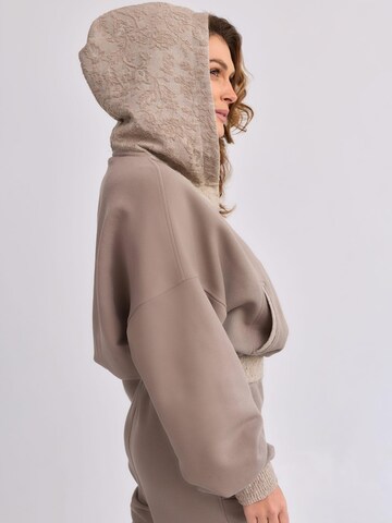 Sweat-shirt 'LANTRE' mandragora en beige
