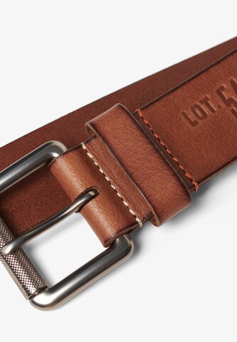 Superdry Riem 'Badgeman' in Bruin