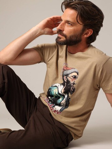 T-Shirt 'Hipster' Deeluxe en beige