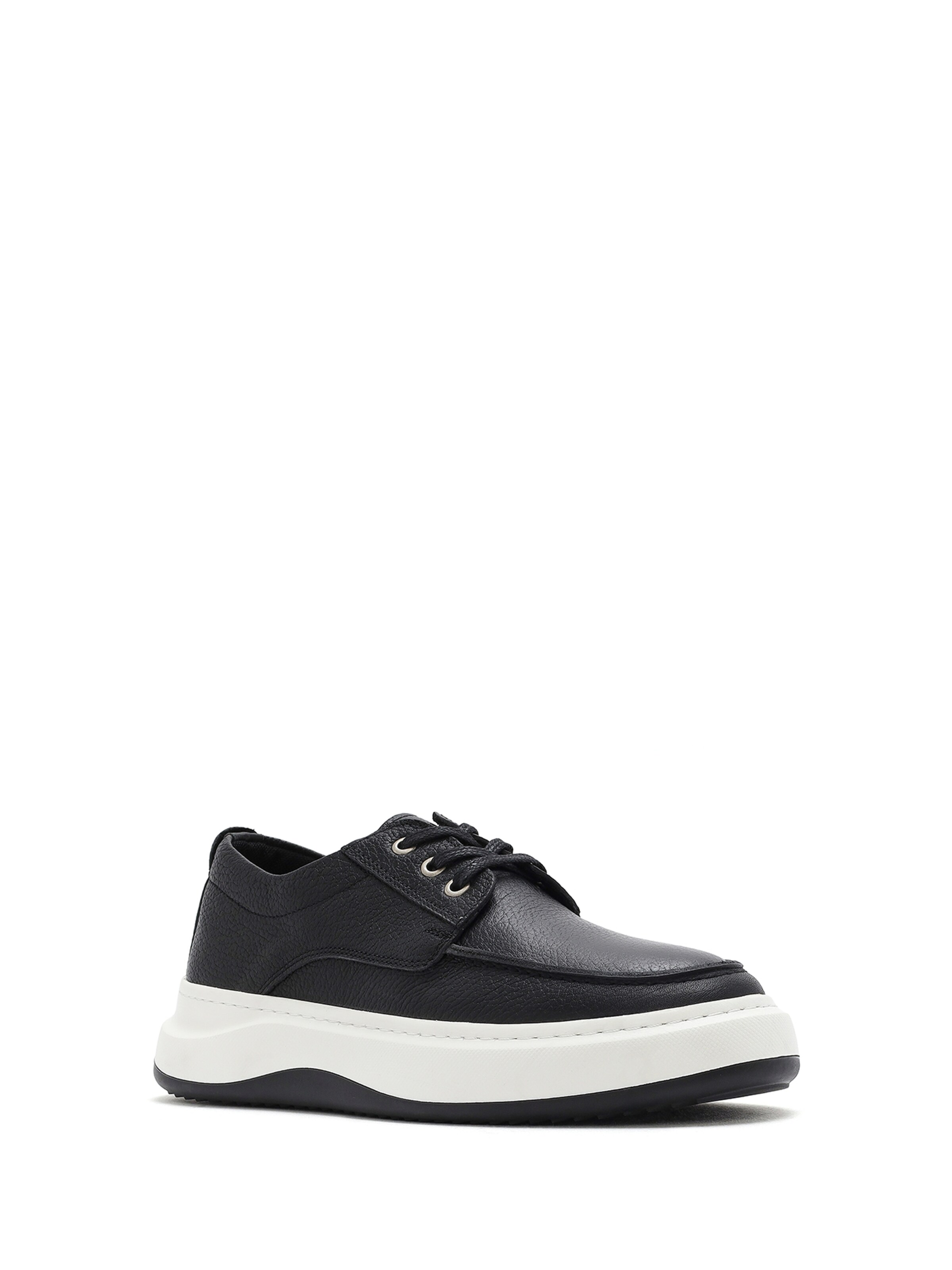 Derimod - Sapato com atacadores em preto