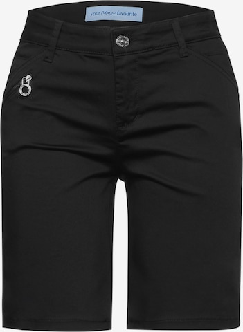 STREET ONE Regular Pants in Black: front