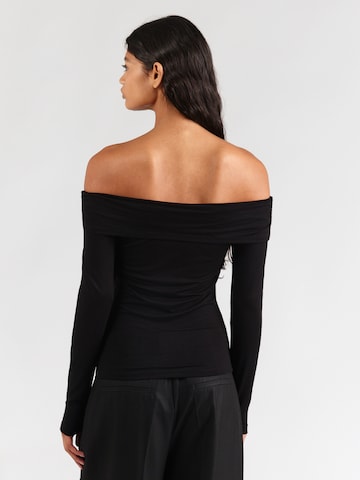 T-shirt 'Dita' ABOUT YOU en noir