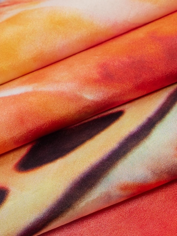 Bess Madrid Schal 'Butterfly Nº One - Multicolour Habotai Silk Scarf'‌‌ in Rot