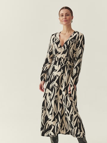 TATUUM - Vestido 'GOLTE 1' en negro: frente