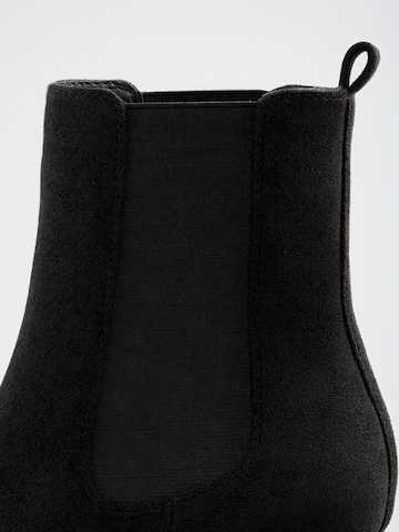 Friends Like These Chelsea boots in Zwart