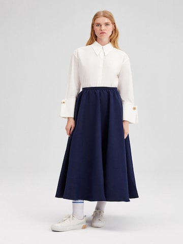 Touche Prive Skirt in Blue