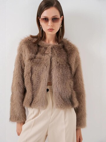 Bigdart Übergangsjacke in Braun: Vorderseite