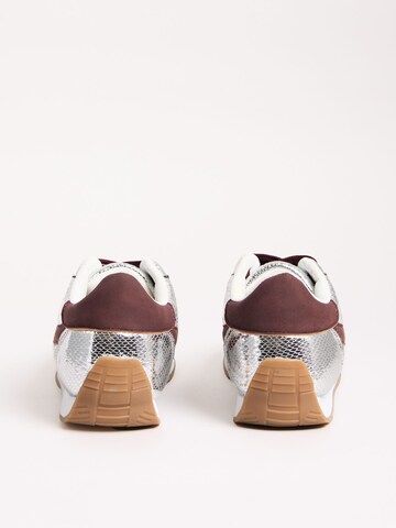 Friends Like These Platform trainers in Silver