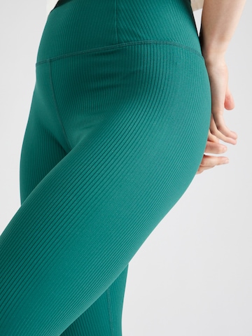 Girlfriend Collective Skinny Workout Pants in Green