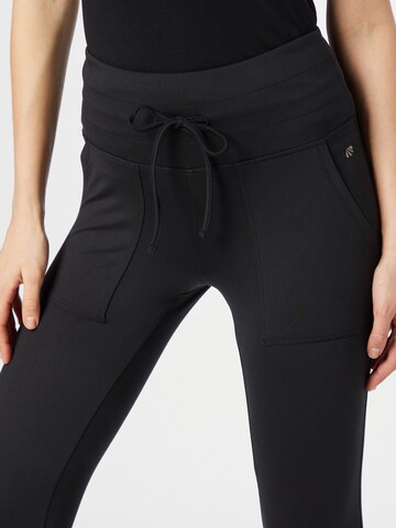 Marika Tapered Workout Pants 'MADISON' in Black