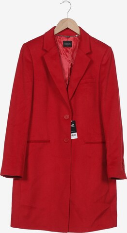 Madeleine Jacket & Coat in M in Red: front