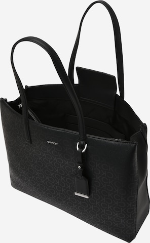 Calvin Klein Shopper in Zwart