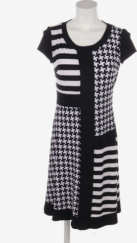 JOSEPH Dress in M in Black: front