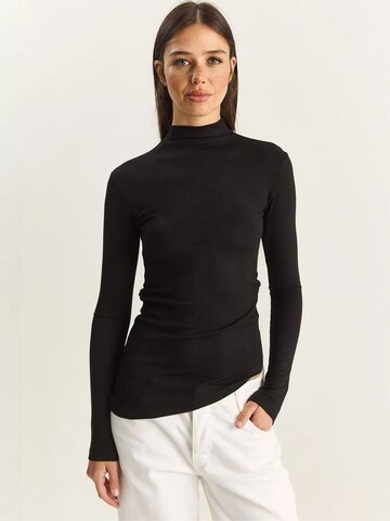 Camicia da donna di Bianco Lucci in nero: frontale