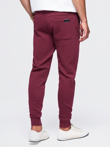 regular Pantaloni sportivi di Ombre in rosso