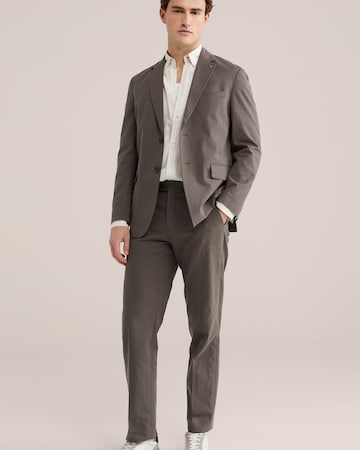 WE Fashion Regularen Hlače na rob | siva barva