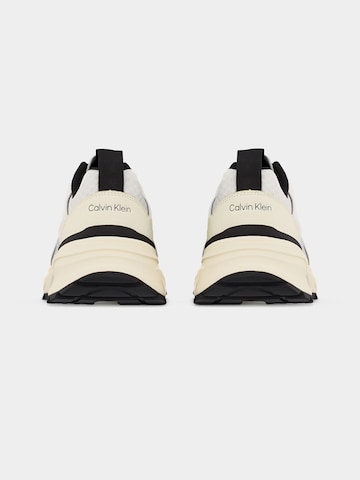 Sneaker bassa 'HIKE RUN' di Calvin Klein in bianco