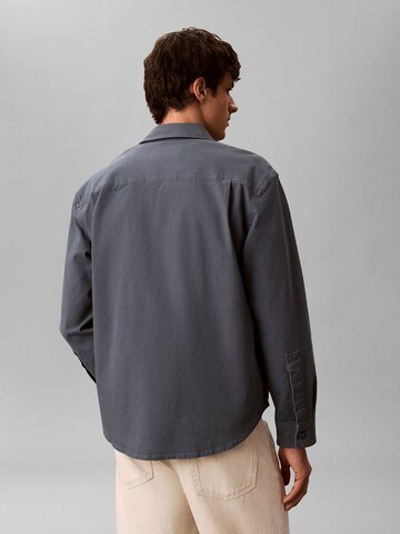 Calvin Klein Jeans Tussenjas in Blauw