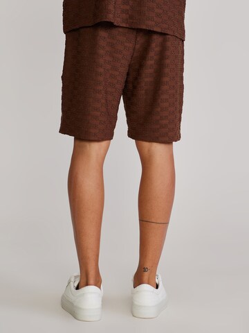Regular Pantalon SikSilk en marron