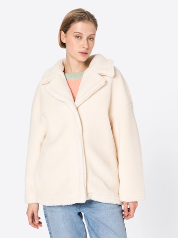 Ibana Between-Seasons Coat 'Cher' in Beige: front