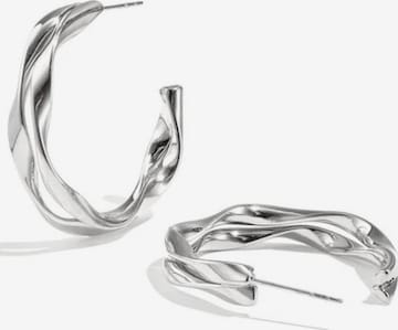 Cala Rose Earrings 'TWISTED WAVE' in Silver: front