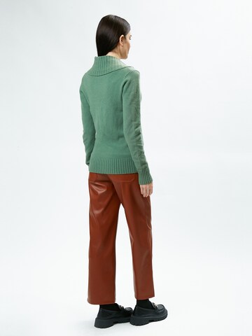 Influencer Sweater in Green