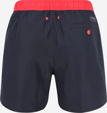 TOMMY HILFIGER Regular Badeshorts in Blau