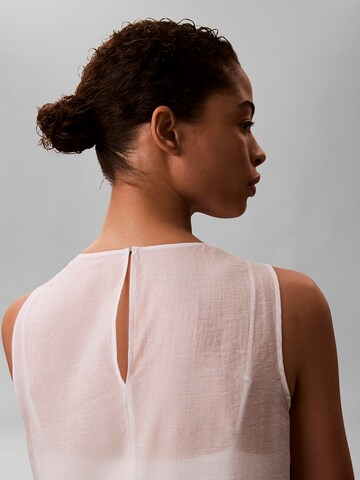 Robe Calvin Klein Jeans en blanc