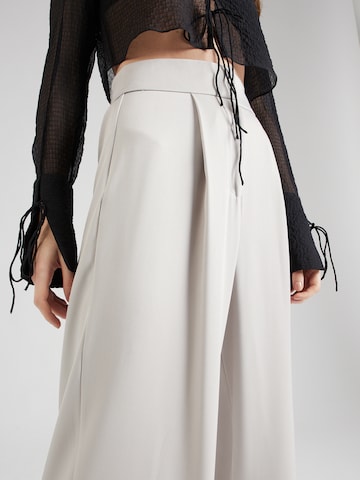 SISTERS POINT Wide leg Pleat-Front Pants 'GALYA-PA' in White