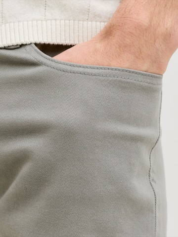 JJ Rebel Loosefit Παντελόνι 'JREBRICKY EWAN' σε γκρι