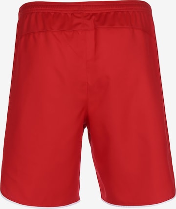 Regular Pantalon de sport NIKE en rouge