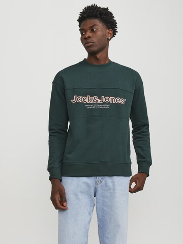 JACK & JONES Sweatshirt 'LAKEWOOD' in Green: front