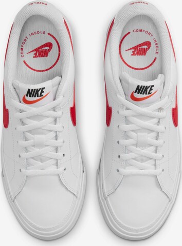 Nike Sportswear - Sapatilhas 'Court Legacy' em branco