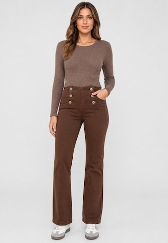 Elara Wide leg Jeans in Brown: front