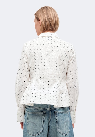 Karo Kauer - Blusa en blanco