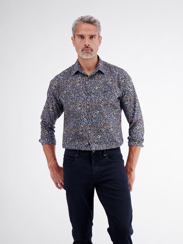 Coupe regular Chemise LERROS en multicouleur